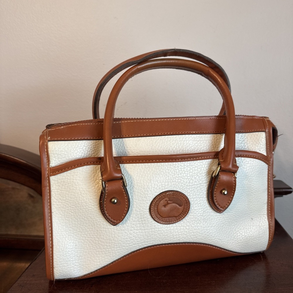 Vintage Dooney & Bourke Vintage All Weather Leather Purse Handbag Cream & Cognac